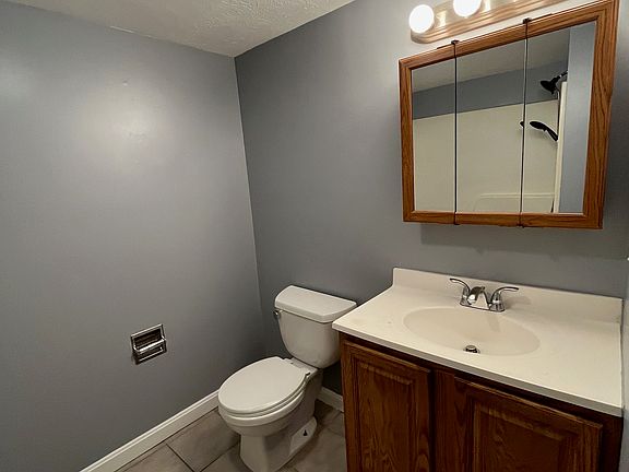 5th image of 120 15th St APT 4