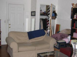 327 Pine St #1R, Philadelphia, PA 19106
