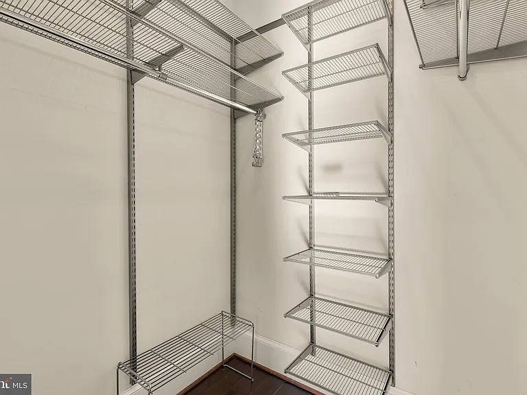1609 Levis St NE — Photo 48