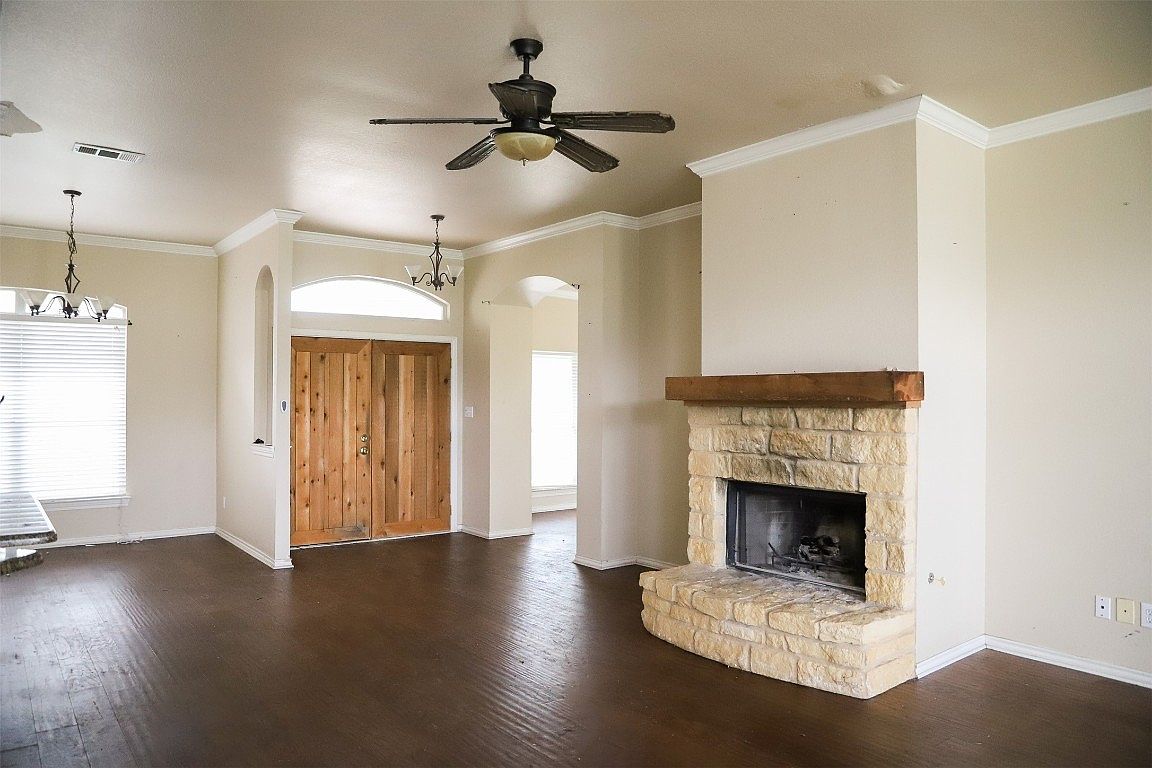 3409 Doris Walker Trl, Burleson, TX 76028 MLS 20367945 Zillow