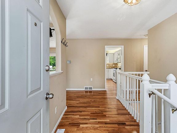 3rd image of 223 Tiabi Dr