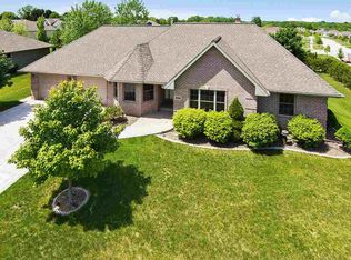 839 Canterbury Castle Ln, Green Bay, WI 54313