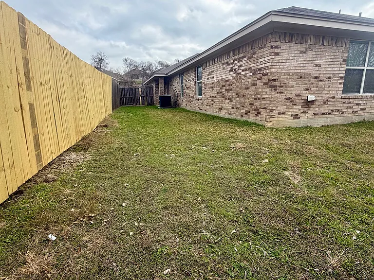 608 Olaf Dr — Photo 11