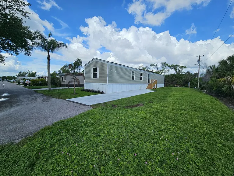 1089 Myakka Dr #2110 — Photo 17