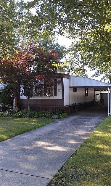 1st image of 45 Parkway Dr