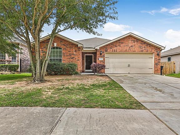 3rd image of 5711 Rocky Trail Dr