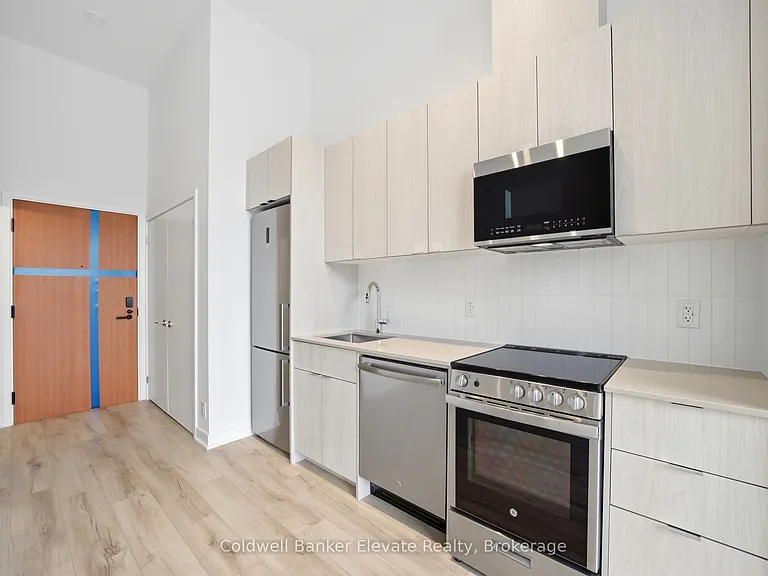 1660 Bloor St W #102 — Photo 6