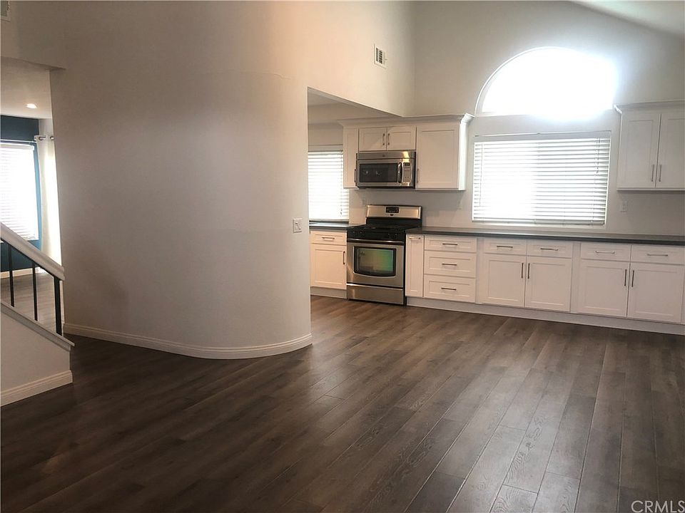 1st image of 3234 Canary Ct