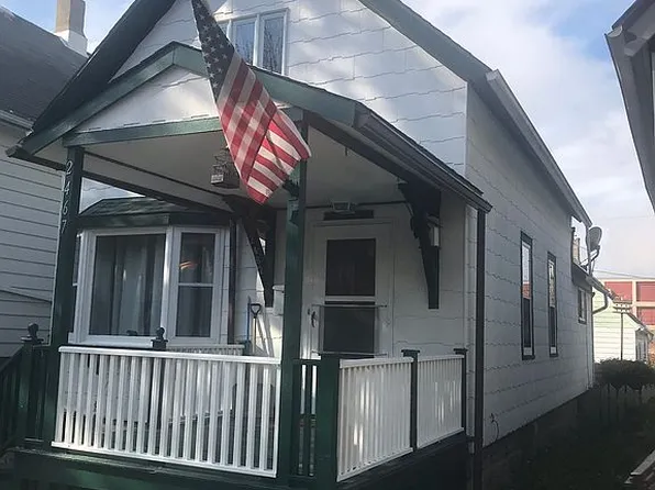2467 N Bartlett Ave, Milwaukee, WI 53211