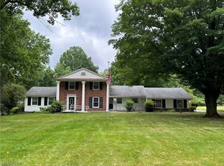 1181 Academy Dr, Youngstown, OH