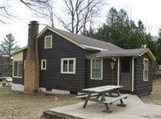 131 Park Ave, Saranac Lake, NY 12983