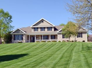 4827 Champions Run, Middleton, WI 53562