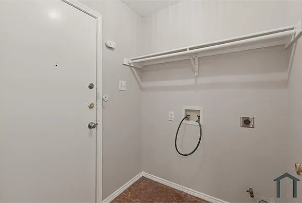 2313 Valley Falls Ave — Photo 15