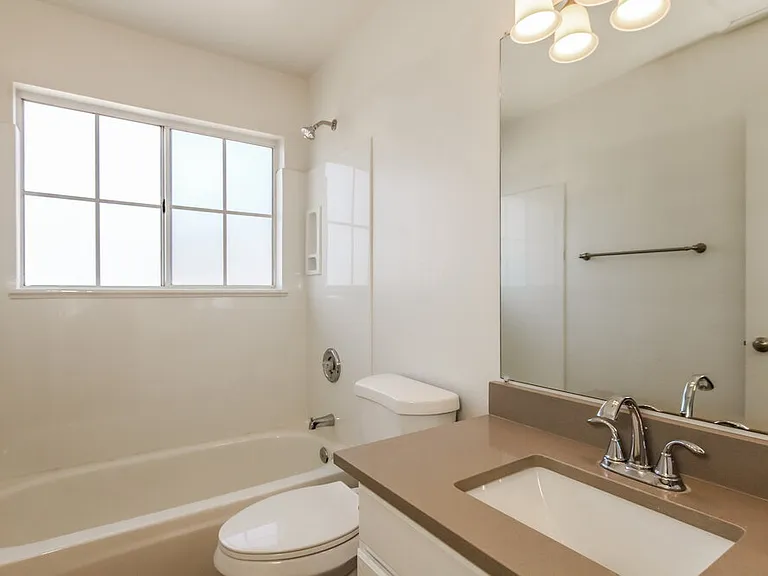 2345 E Gelding Dr — Photo 15