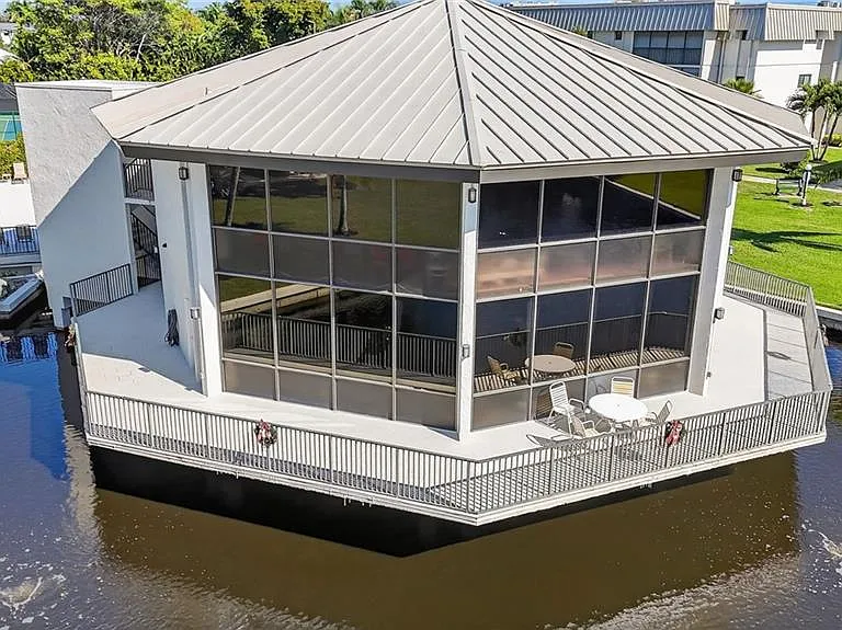 788 Park Shore Dr #B22 — Photo 26