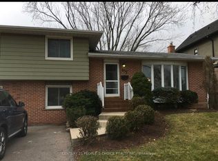 452 Stanfield Dr, Oakville, ON L6L3P9