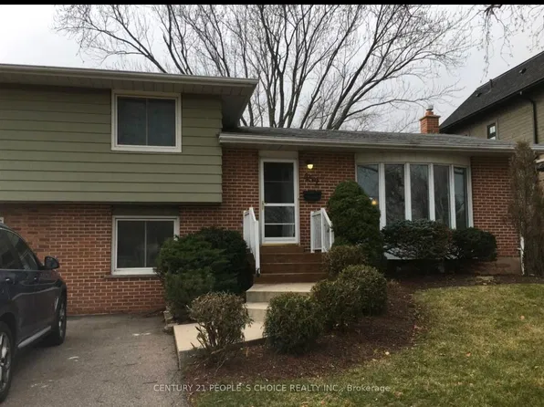 452 Stanfield Dr, Oakville, ON L6L 3P9