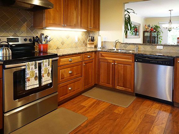 3rd image of 15400 Winchester Blvd APT 29