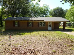 215 Elm St, Nash, TX 75569