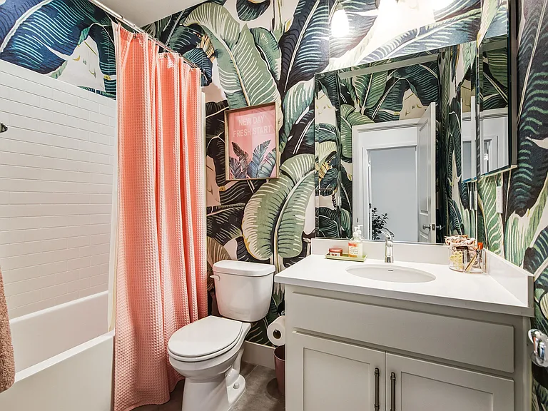1304 Bloom Ln — Photo 40