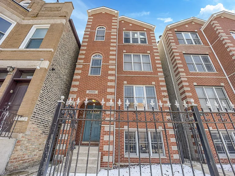 2033 W Huron St #G — Photo 1