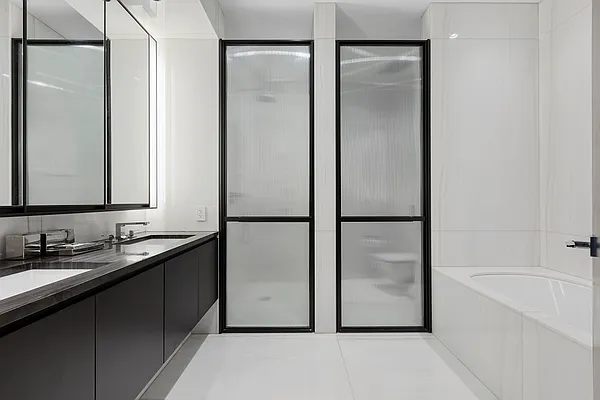 Rented by City Connections Realty | media 44