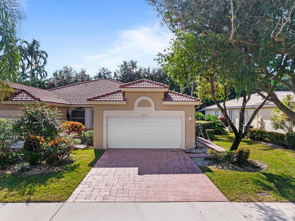 1st image of 9523 Crescent View Drive N