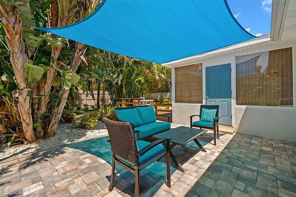 2 bed, 1.5 bath, 866 sqft, $3,490 — Photo 4