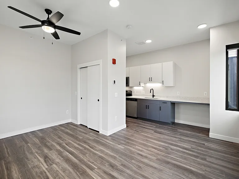 7631 E Lafayette St #21 — Photo 6