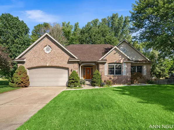 5263 Pine Slope Dr SW, Wyoming, MI 49519