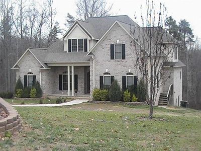 313 Bent Oak Dr, Winston Salem, NC, 27107