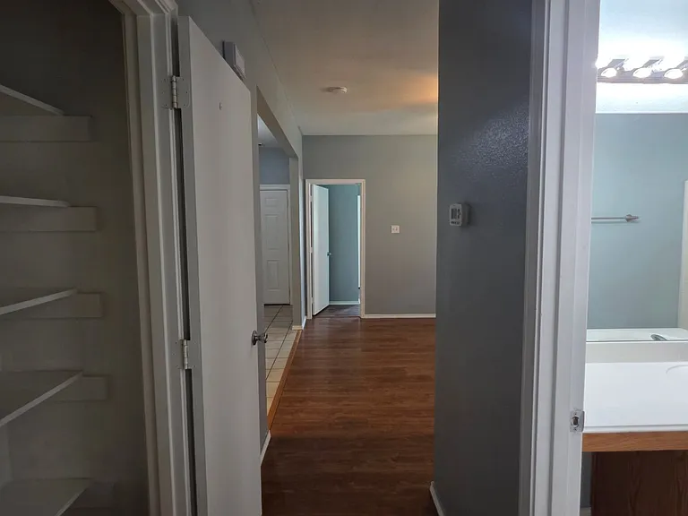 5820 Show Master Ln — Photo 20