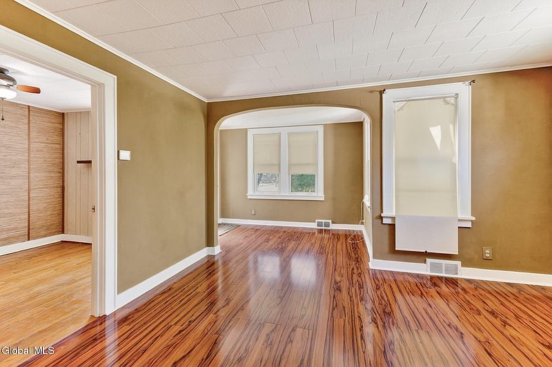 4th image of 1817 Nott Street