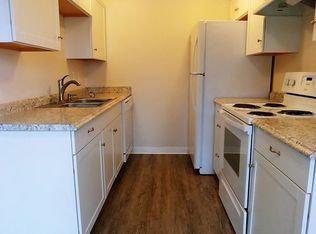 1737 S 305th Pl APT C, Federal Way, WA 98003