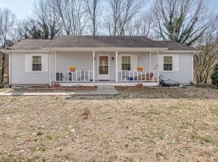 104 Kempville Hwy, Pleasant Shade, TN 37145