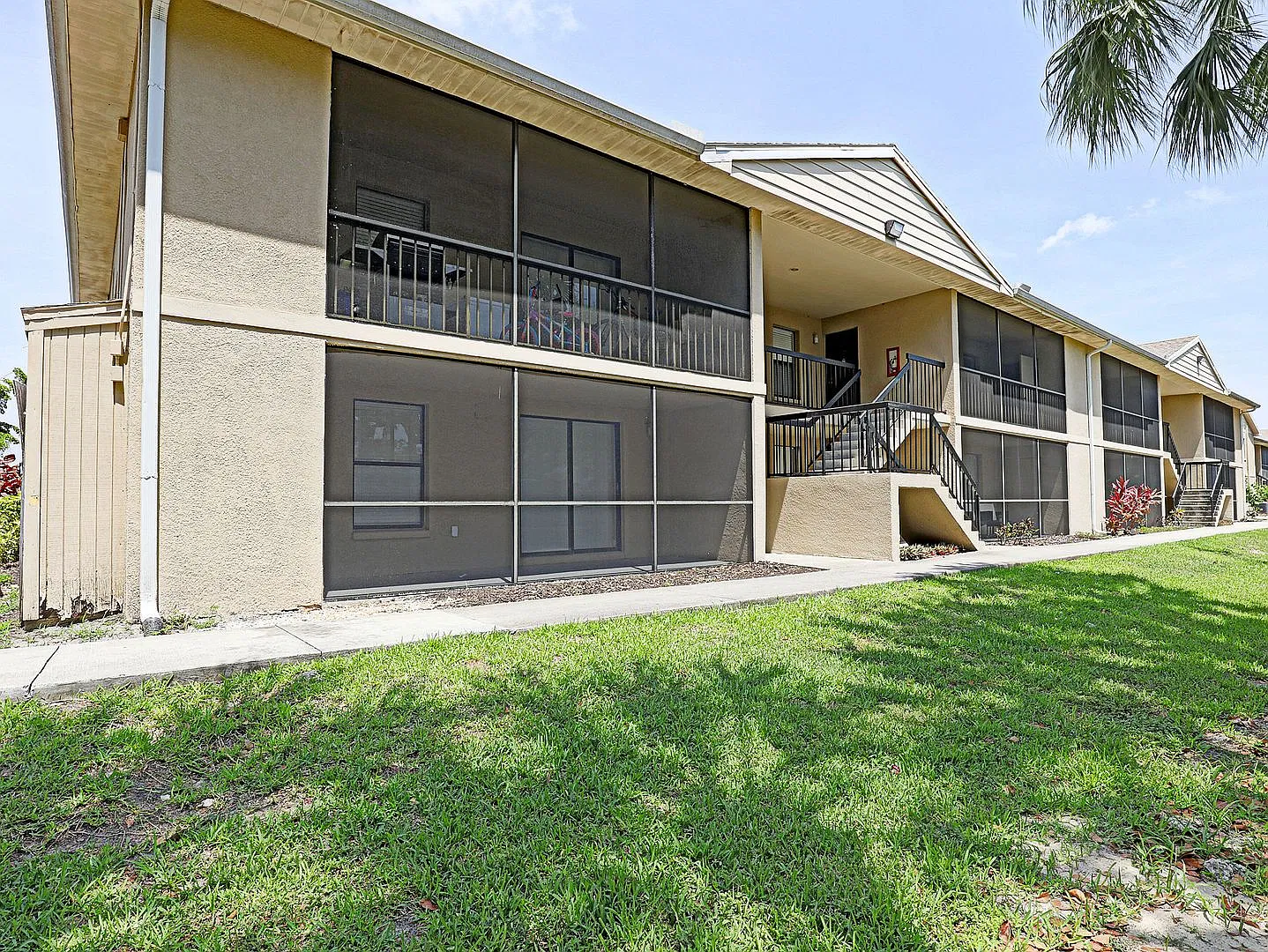 Mystic Gardens 5307-705 — Photo 1