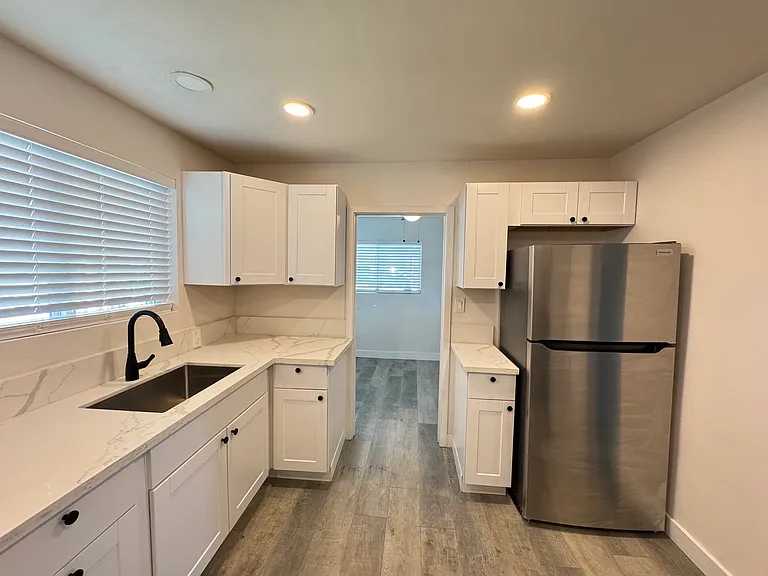 5428 Churchward St — Photo 7