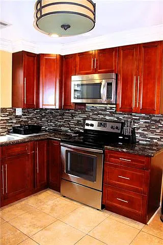 1831 N Miro St — Photo 7