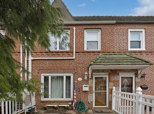 6142 78th St, Middle Village, NY 11379