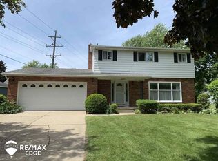 4477 Hedgethorn Cir, Burton, MI 48509