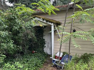 18575 Pilkington Rd, Lake Oswego, OR 97035