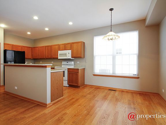 Kitchen / Breakfast Room