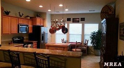 Open Kitchen with Breakfast Bar