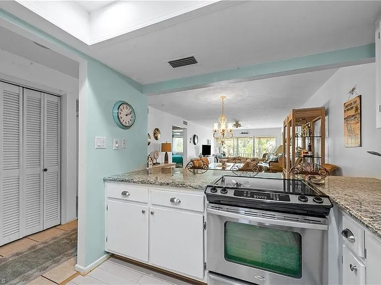 6725 Winkler Rd #C203 — Photo 26