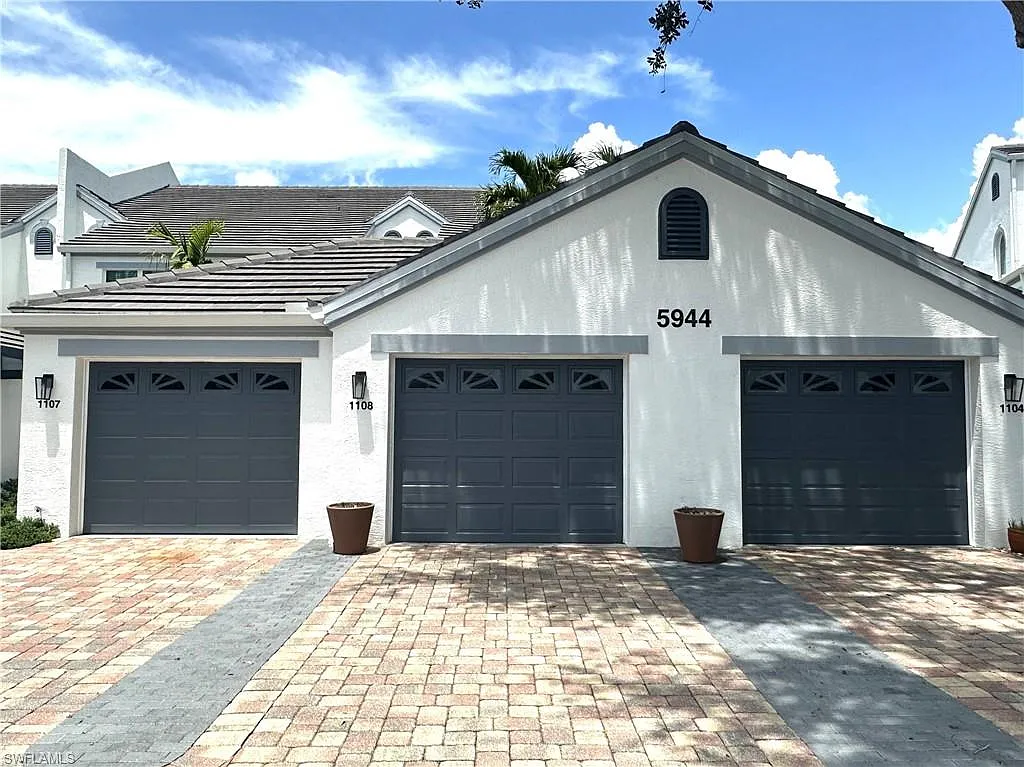 2 bed, 2.0 bath, 1478 sqft, $6,500 — Photo 3