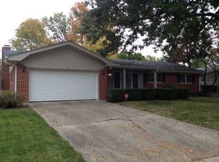 22 Andover Dr, Springfield, IL 62704