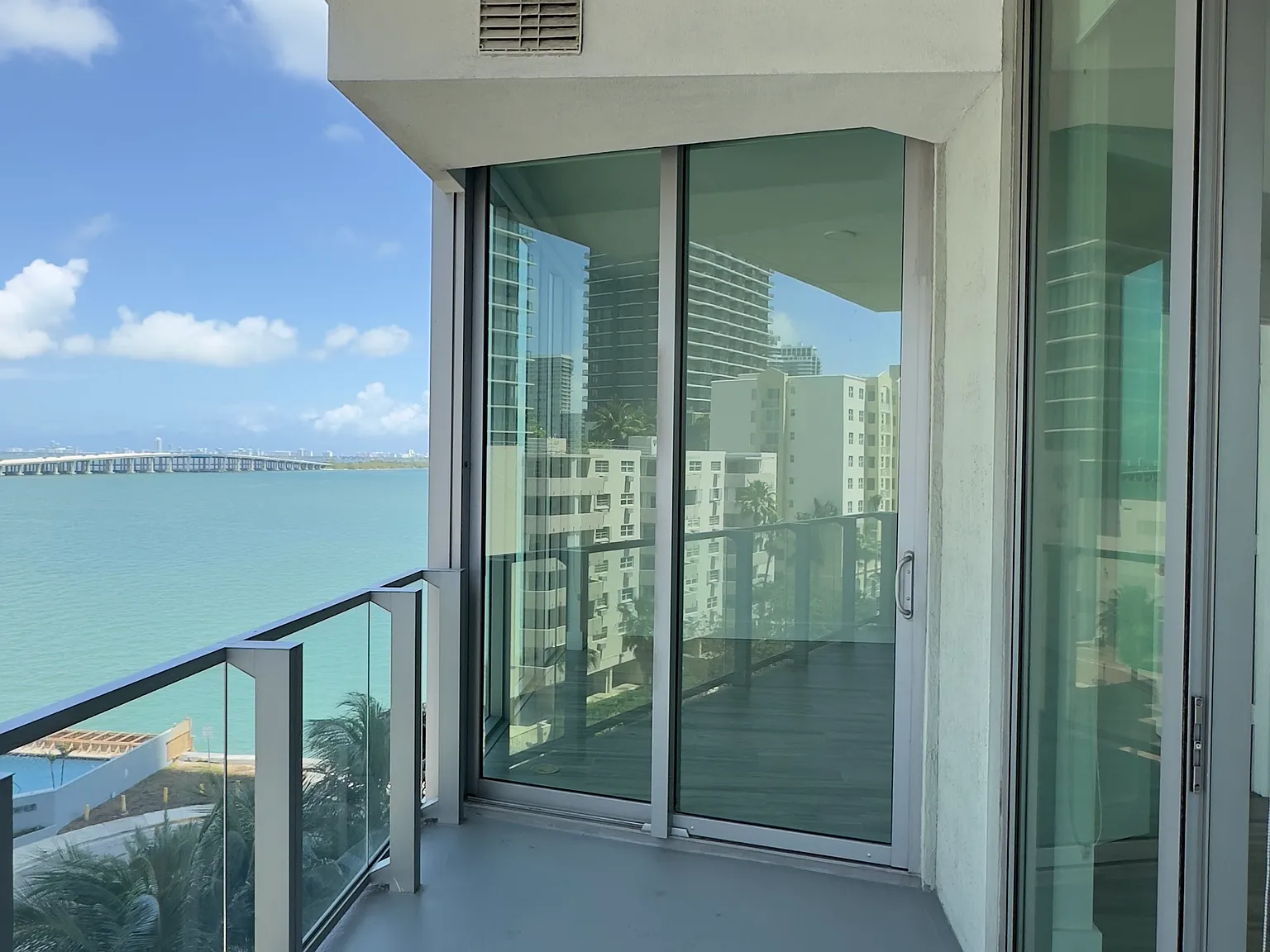 2 bed, 112 sqft, $5,300 — Photo 4