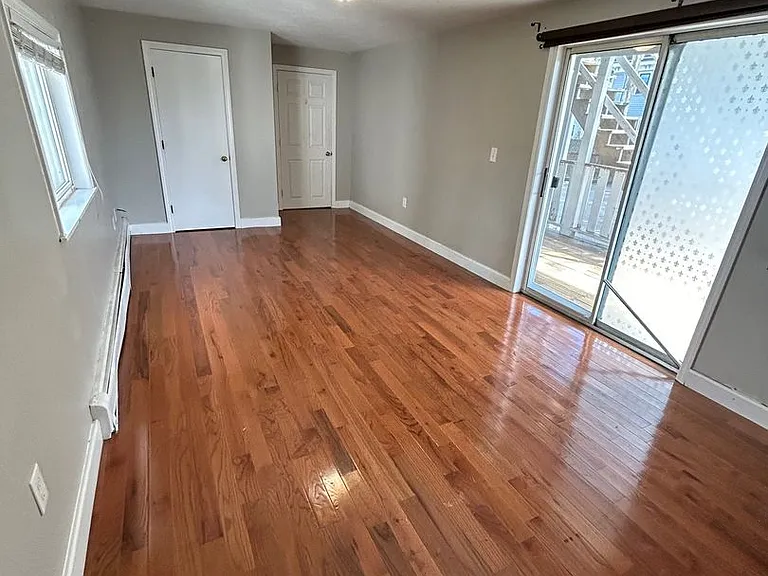 48 Port Norfolk St #1B — Photo 16