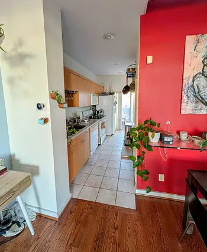 2 bed, 2.5 bath, 1281 sqft, $2,100 — Photo 3