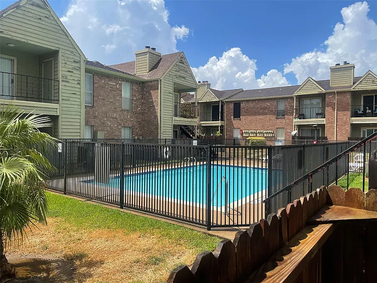 18800 Egret Bay Blvd #501 — Photo 14
